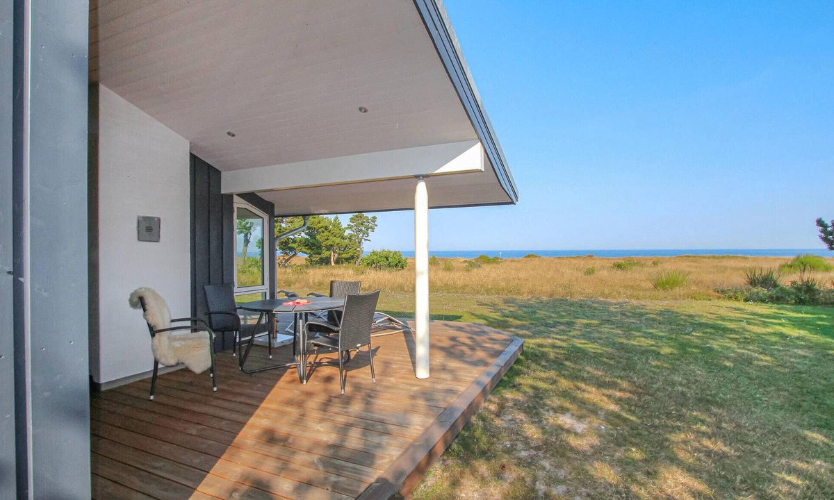 Marup House | Gorgeous home in Samsø with kitchen