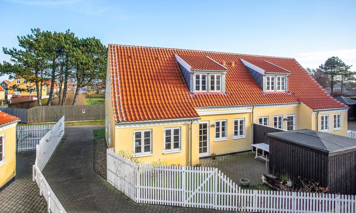 Skagen House | Gorgeous home in Skagen with kitchen