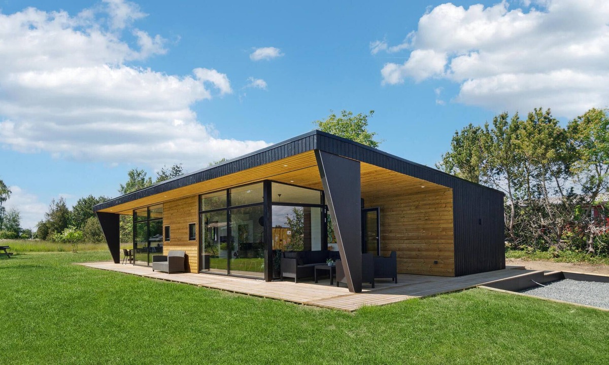 Skibby House | Gorgeous home in Skibby with kitchen