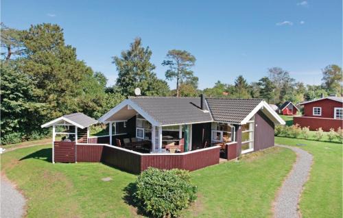 Venemose House | Gorgeous Home In Slagelse With Kitchen