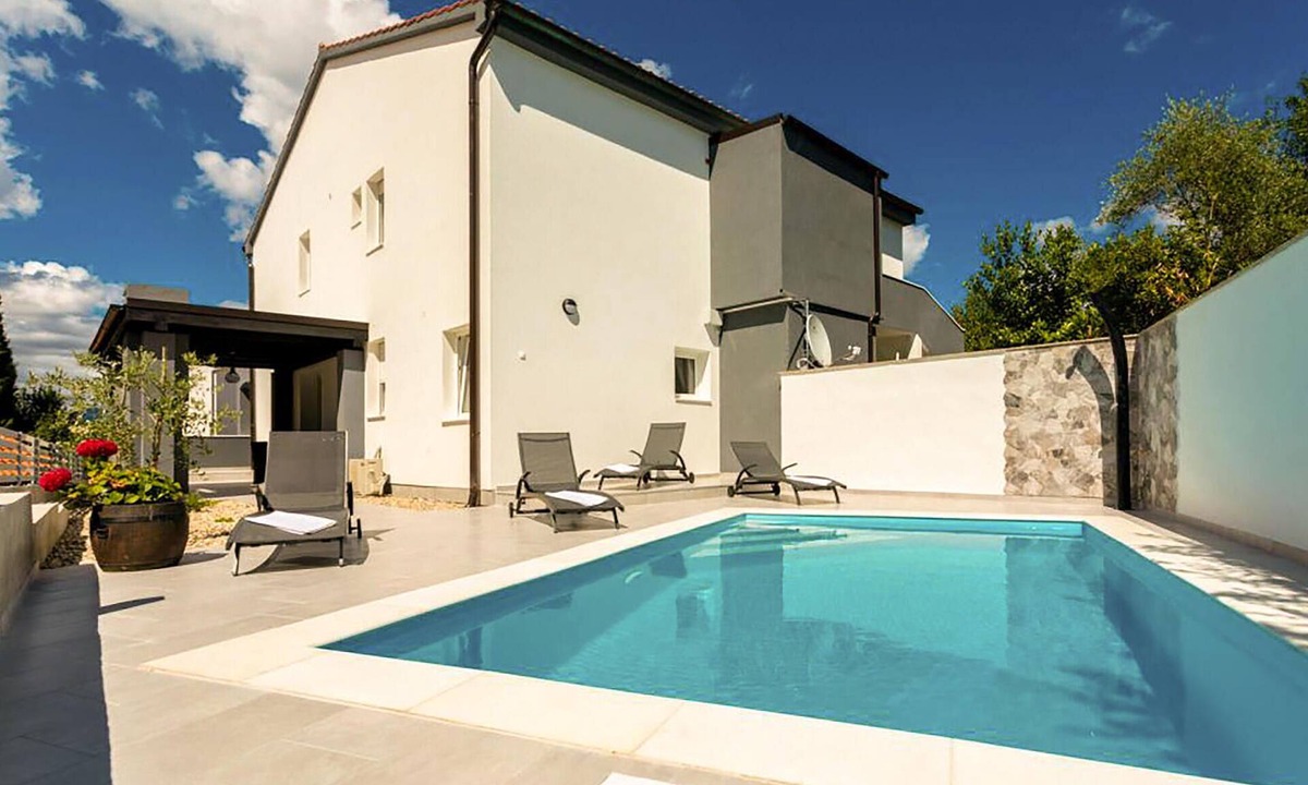 Soline House | Gorgeous home in Soline
