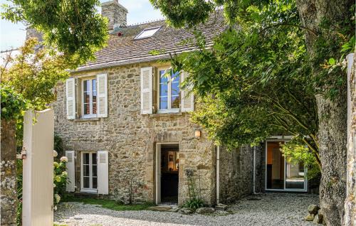 Saint-Germain-des-Vaux House | Gorgeous Home In St Germain Des Vaux