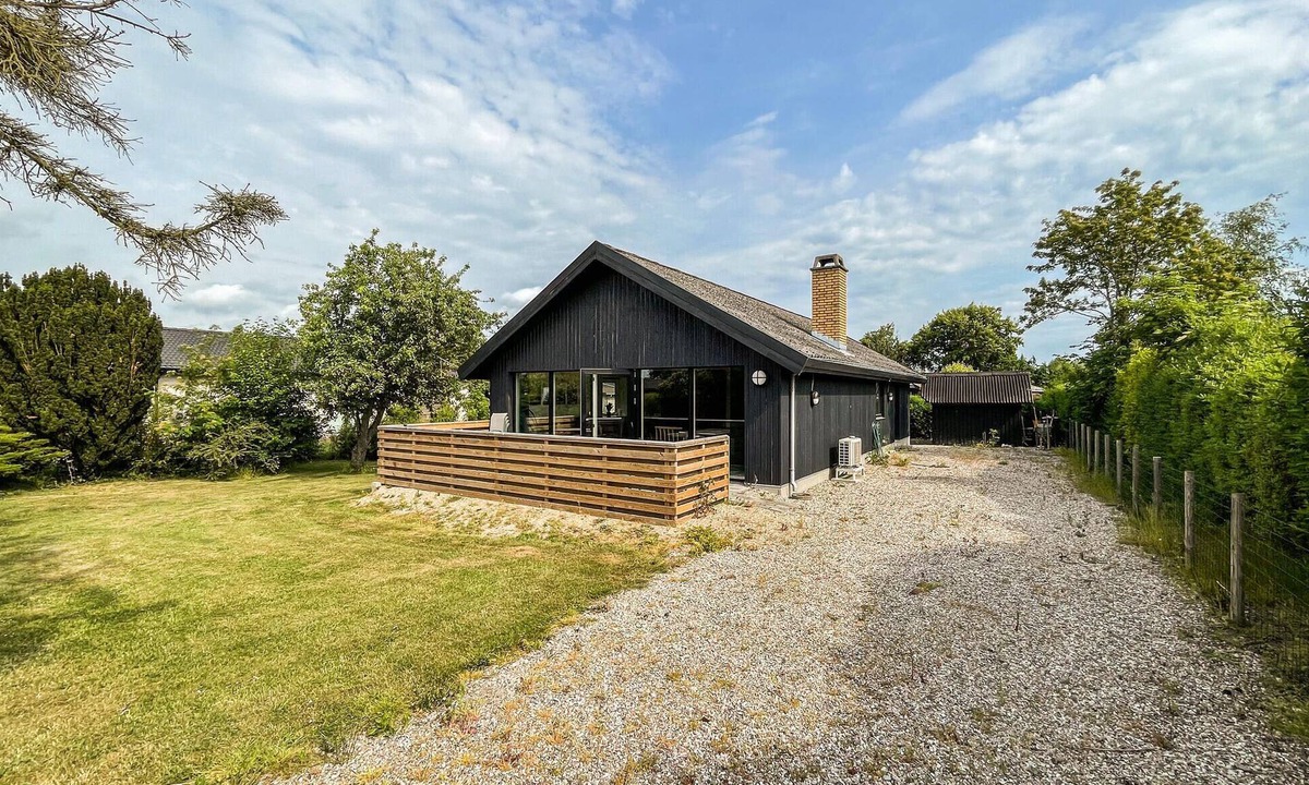 Strøby Ladeplads House | Gorgeous home in Strøby with WiFi