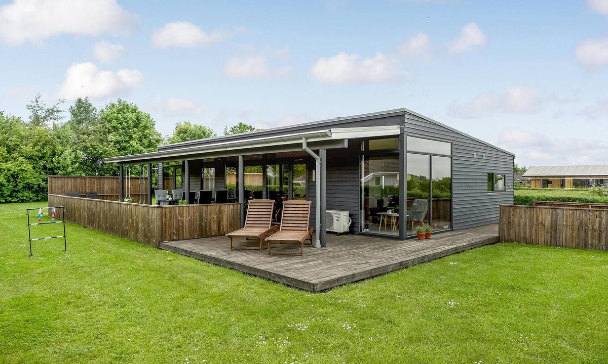 Skovmose House | Gorgeous home in Sydals with sauna