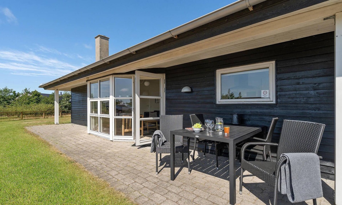 Skaven Strand House | Gorgeous home in Tarm with sauna