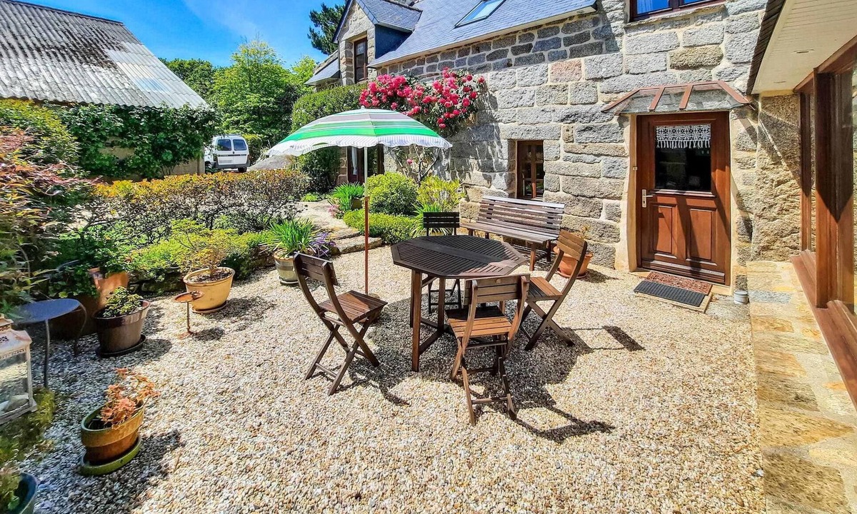 Tregunc House | Gorgeous home in Trégunc with kitchen