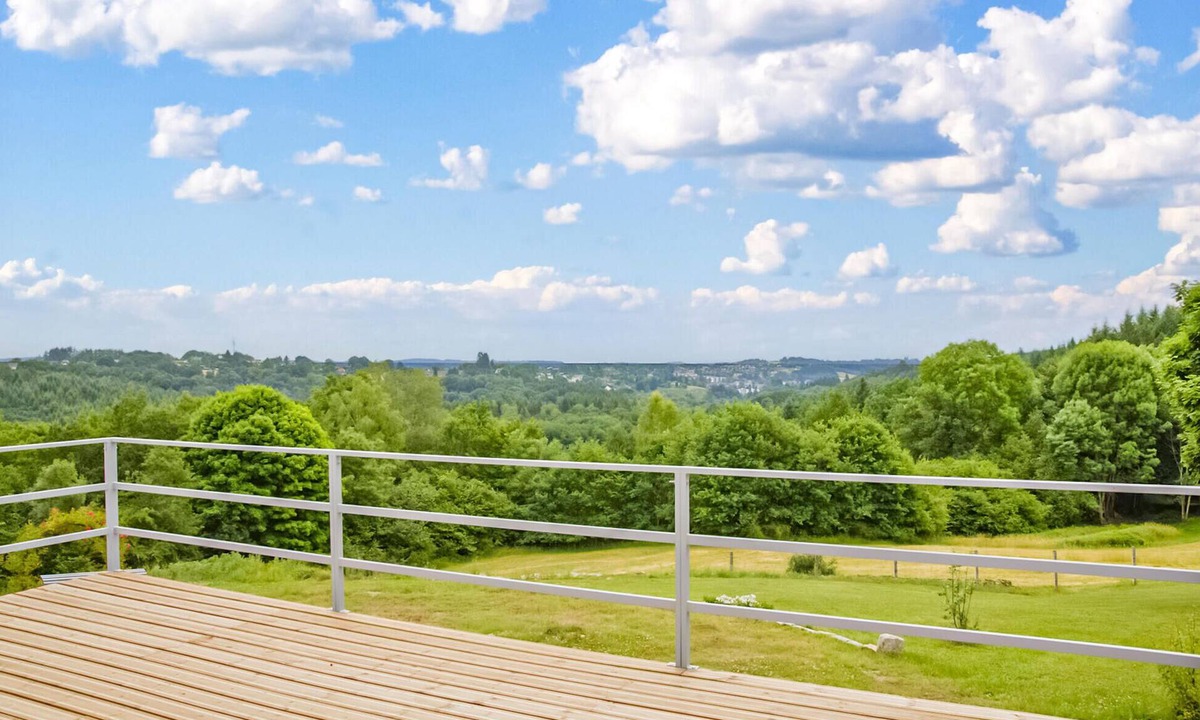 Ussel House | Gorgeous home in Ussel with WiFi