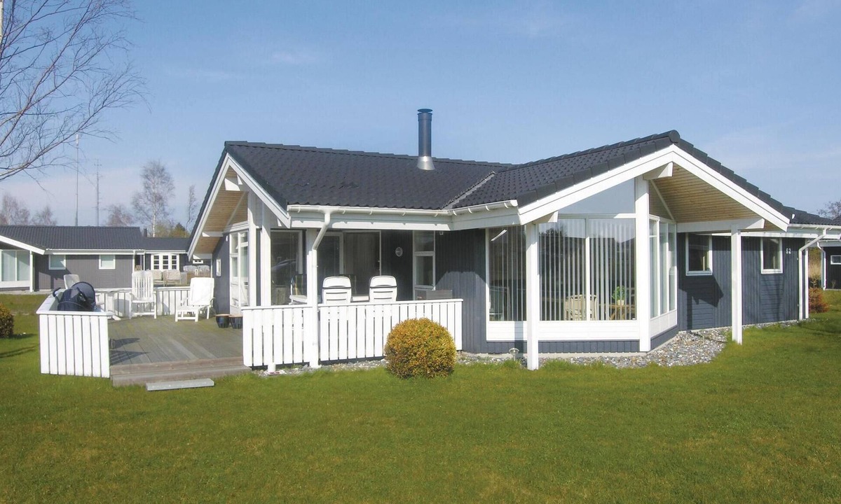 Marielyst House | Gorgeous home in Væggerløse with WiFi