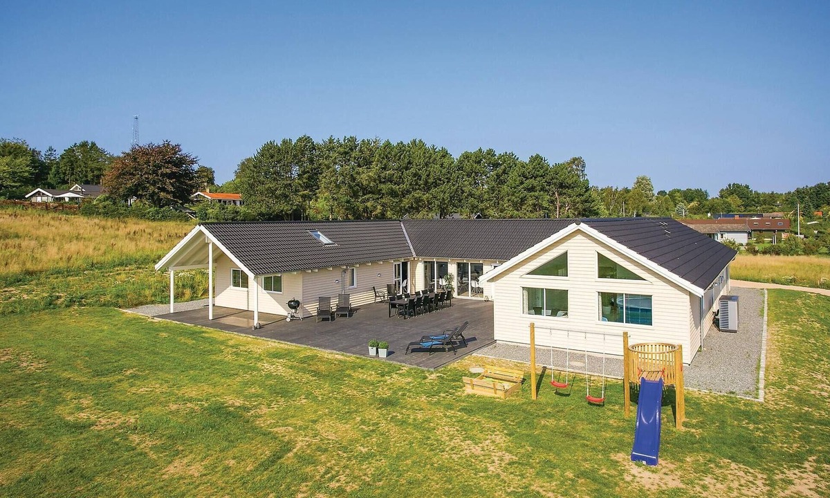 Vejby House | Gorgeous home in Vejby with WiFi