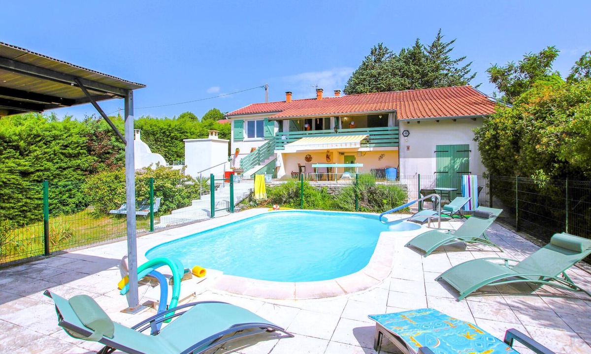 Veyras House | Gorgeous home in Veyras