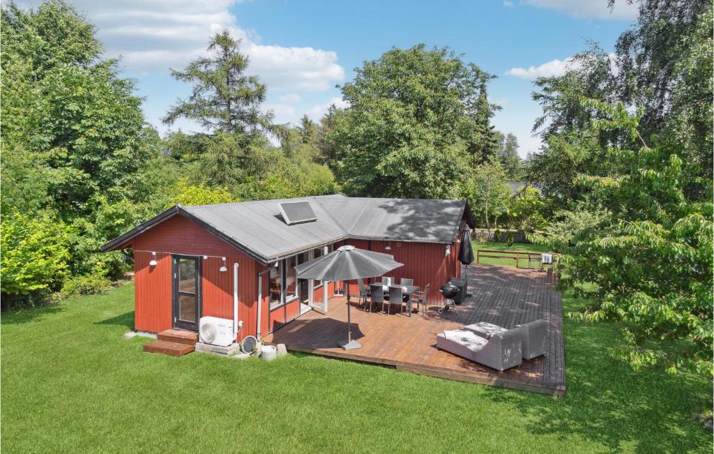 Bøtø By House | Gorgeous Home In Vggerlse With Kitchen