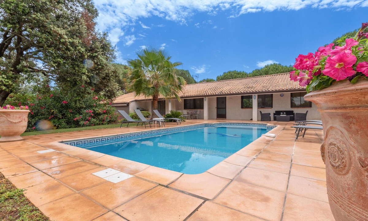 Vias House | Gorgeous home in Vias