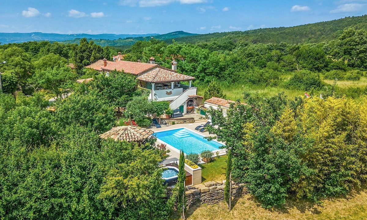 Krsan House | Gorgeous home in Zatka with private swimming pool, can be inside or outside
