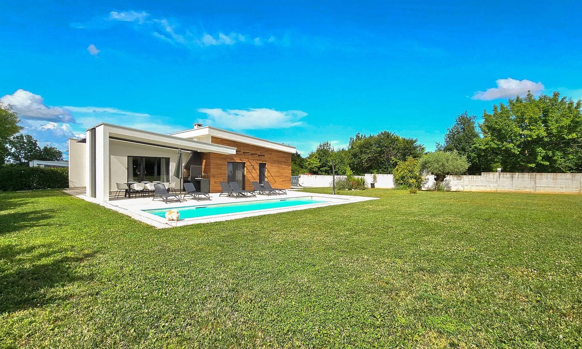 Prkacini House | Gorgeous home in Zminj