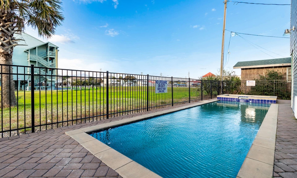 Cherry Grove Beach House | GORGEOUS HOME+Large Groups+SLEEPS 48+PRIVATE POOL+NEXT TO BEACH+GREAT AMENITIES!