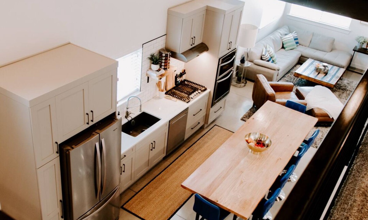 Berwick House | Gorgeous Industrial Loft with Open Concept