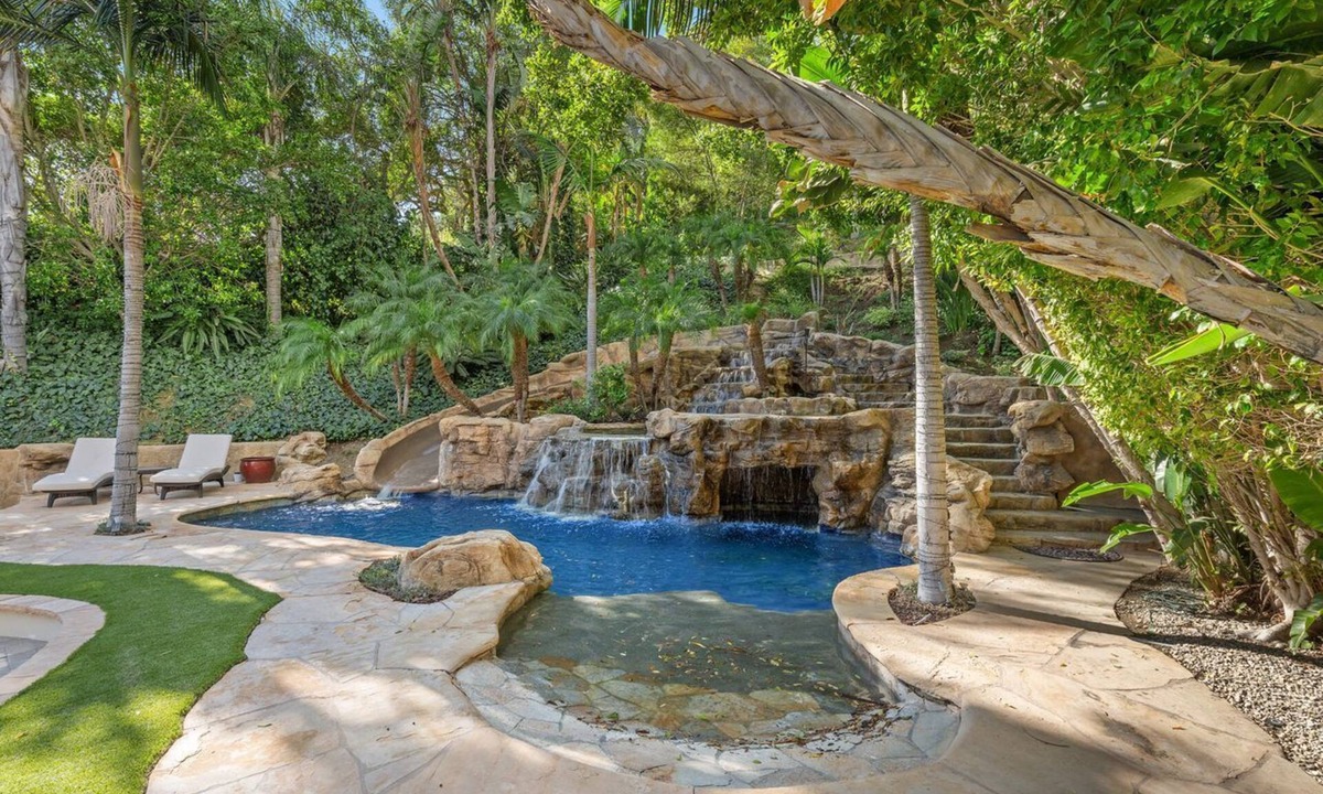 Woodland Hills Villa | Gorgeous Malibu Adjacent Tropical Home with Resort Backyard