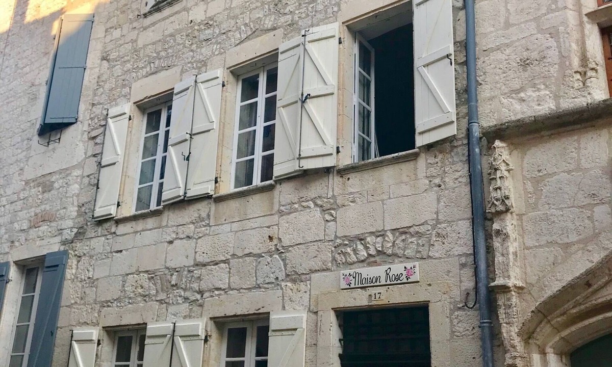 Lauzerte House | Gorgeous Medieval Village House