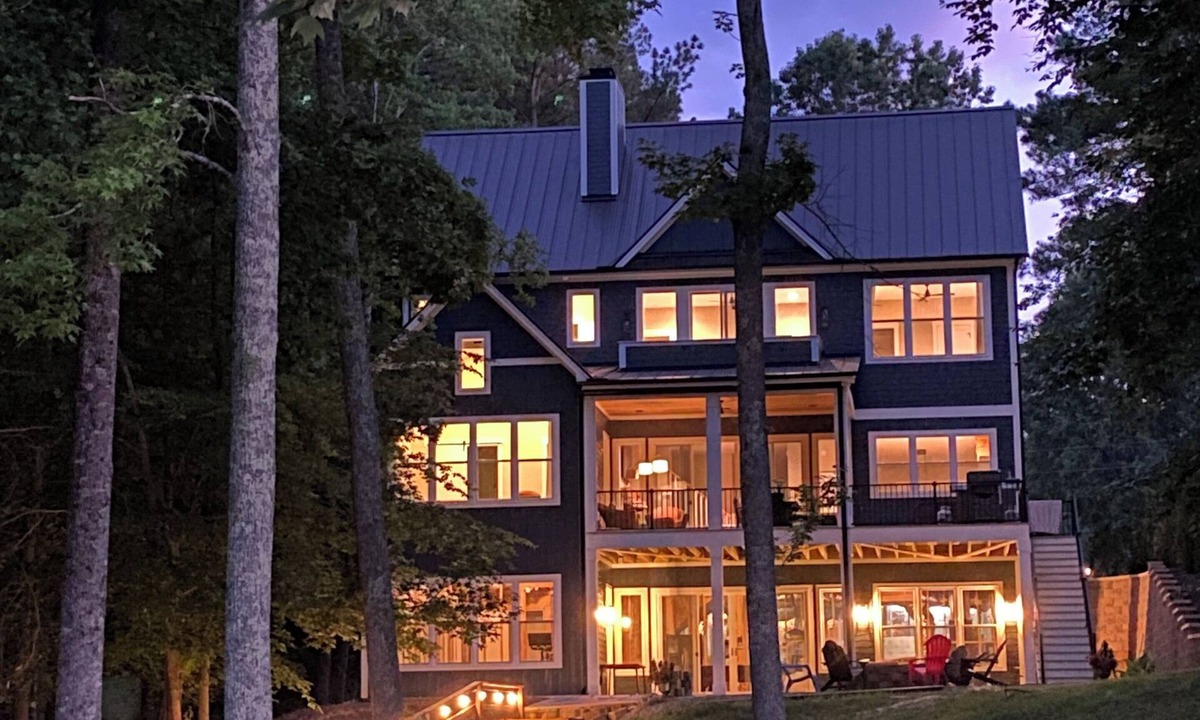Littleton House | Gorgeous New Waterfront Lake House