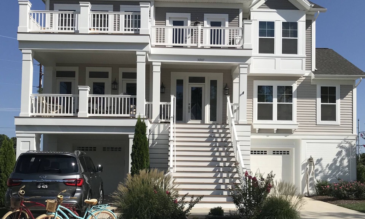 Bethany Beach House | Gorgeous North Bethany Beach luxury home
