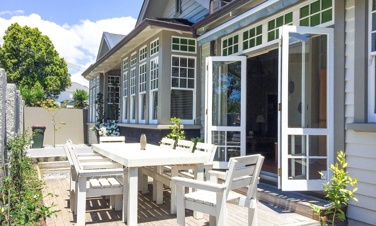 Parnell House | Gorgeous Parnell Villa, entire second level.