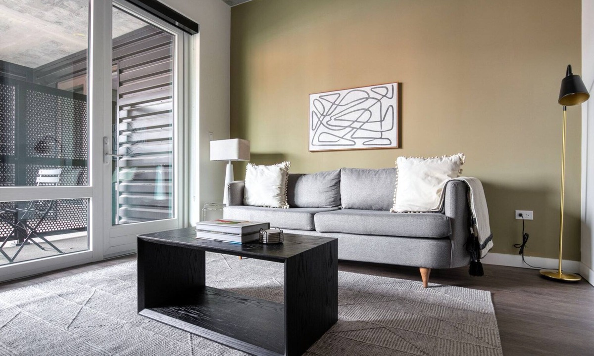 Killgubbin Apartment | Gorgeous River North 1BR, nr L Stop, Riverwalk & Loop, by Blueground