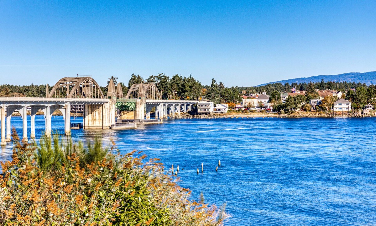 Florence Condo | Gorgeous riverfront rental with excellent views & large private deck