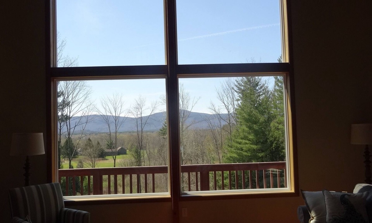 Sheffield House | Gorgeous Sheffield Home in Heart of Berkshires