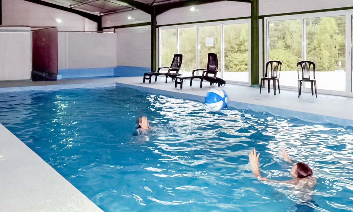 Chef-Boutonne House | Gorgeous (sta)caravan in CHEF-BOUTONNE