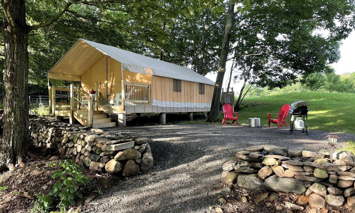 Springfield RV Rental | Gorgeous Tent Rental for Vermont Getaways in Nature