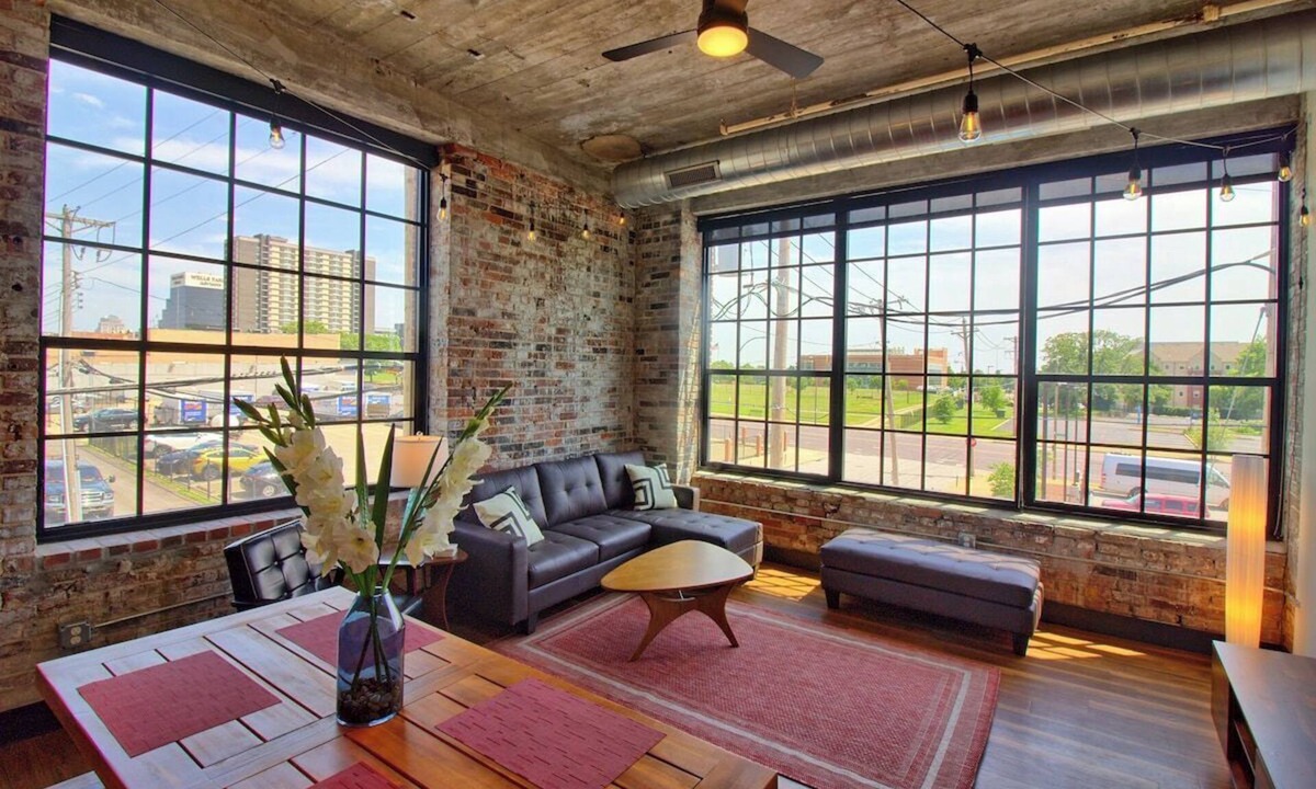 Midtown Hotel | Gorgeous Ultramodern 2BR Corner Loft + Workspace