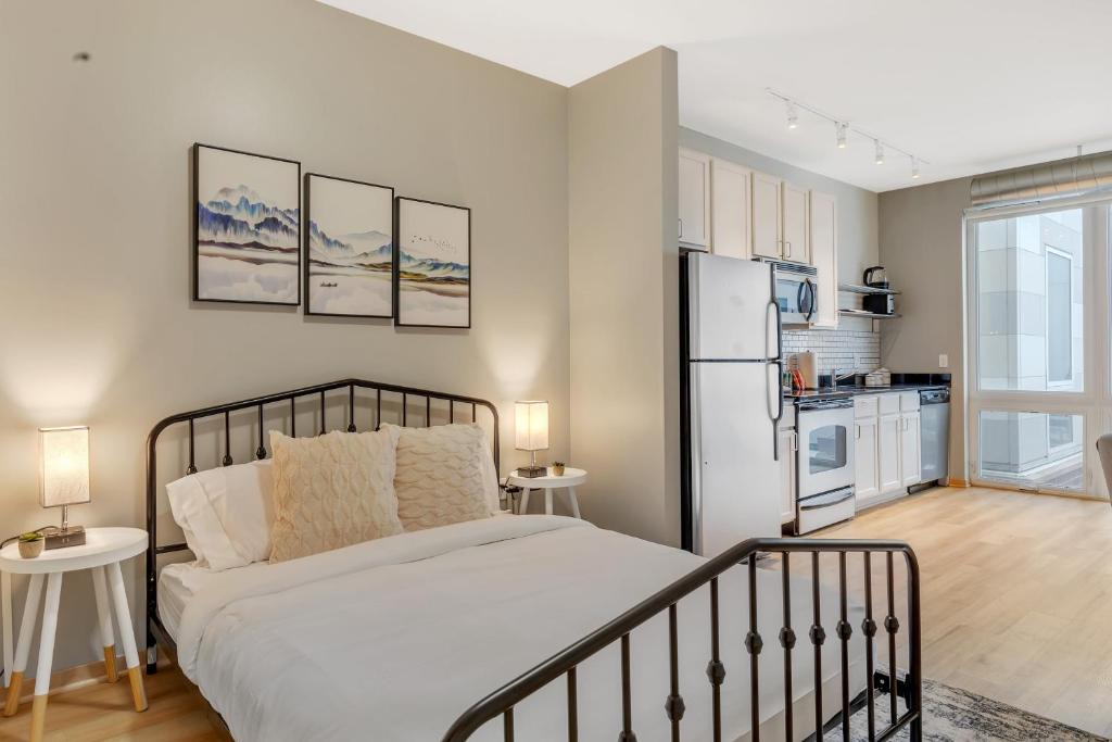 Prospect Park House | Gorgeous University Retreat