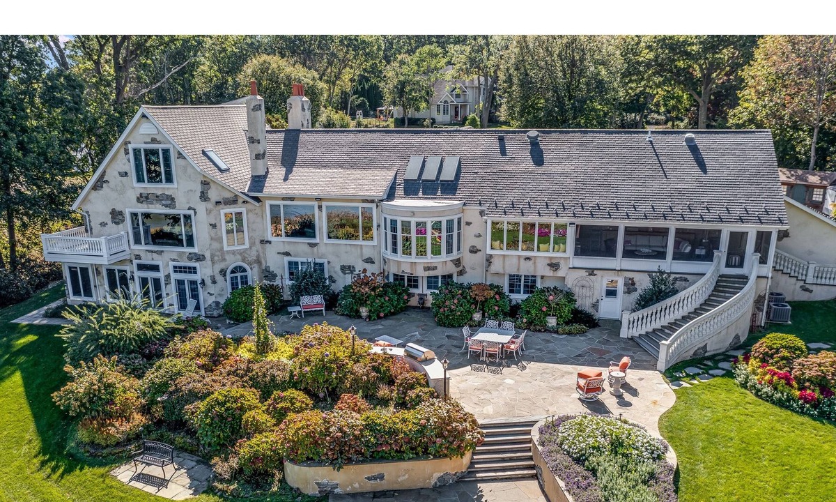 East Setauket House | Gorgeous Villa On The Bay !