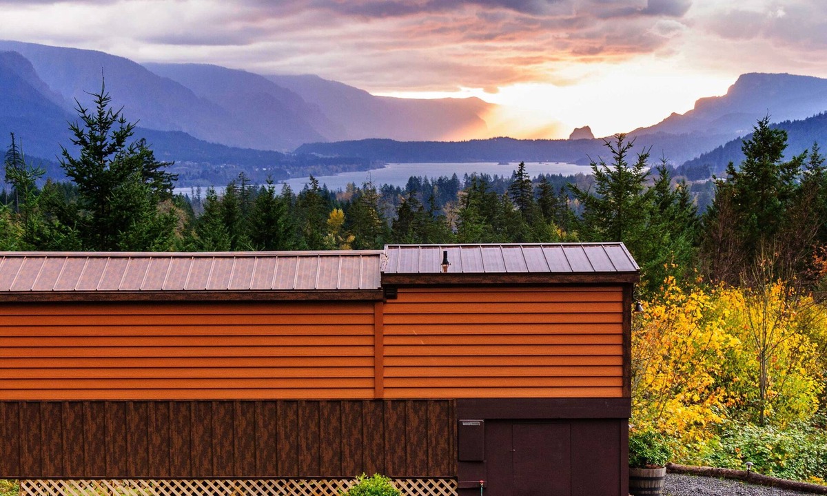 Stevenson Cottage | Gorgeous view Secluded Tiny Cottage, Previously only found on A-bnb