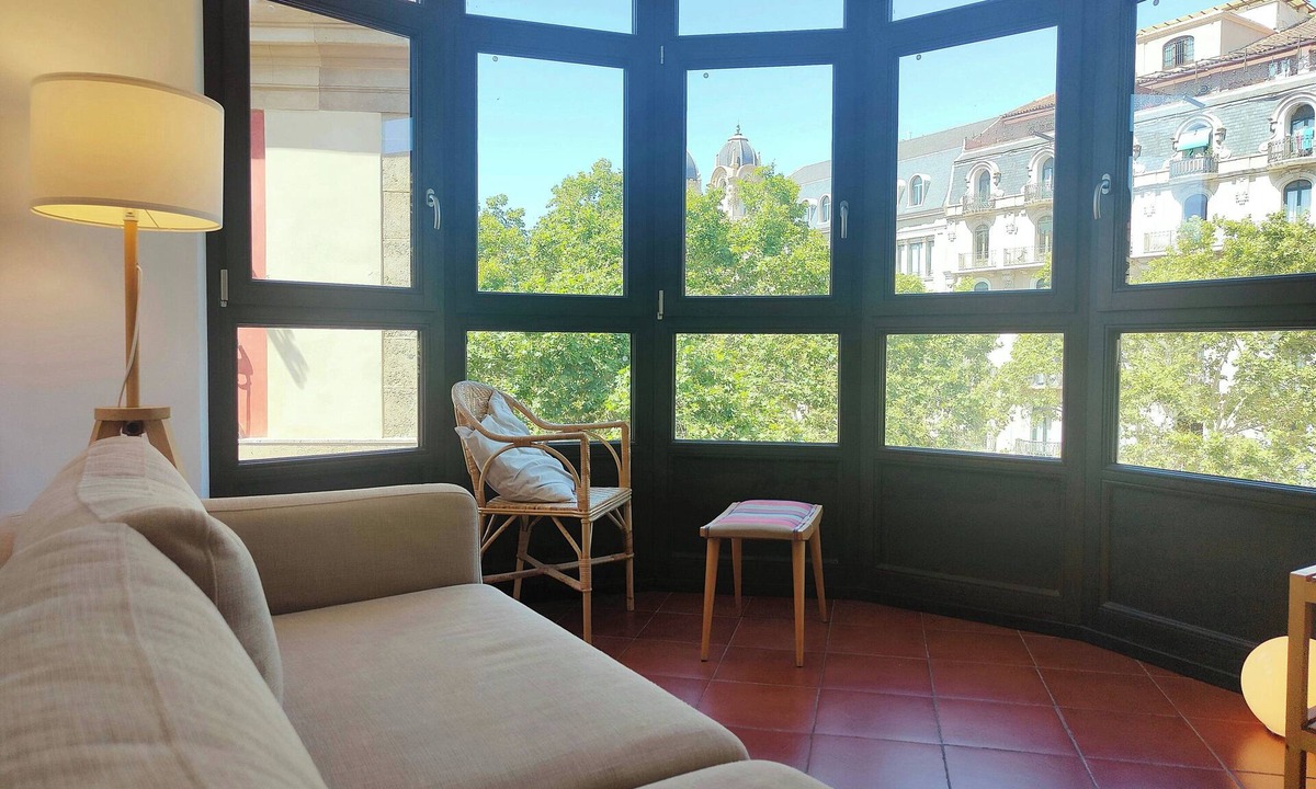 Gothic Quarter Apartment | Gorgeous views over La Rambla. Very bright! R.A.