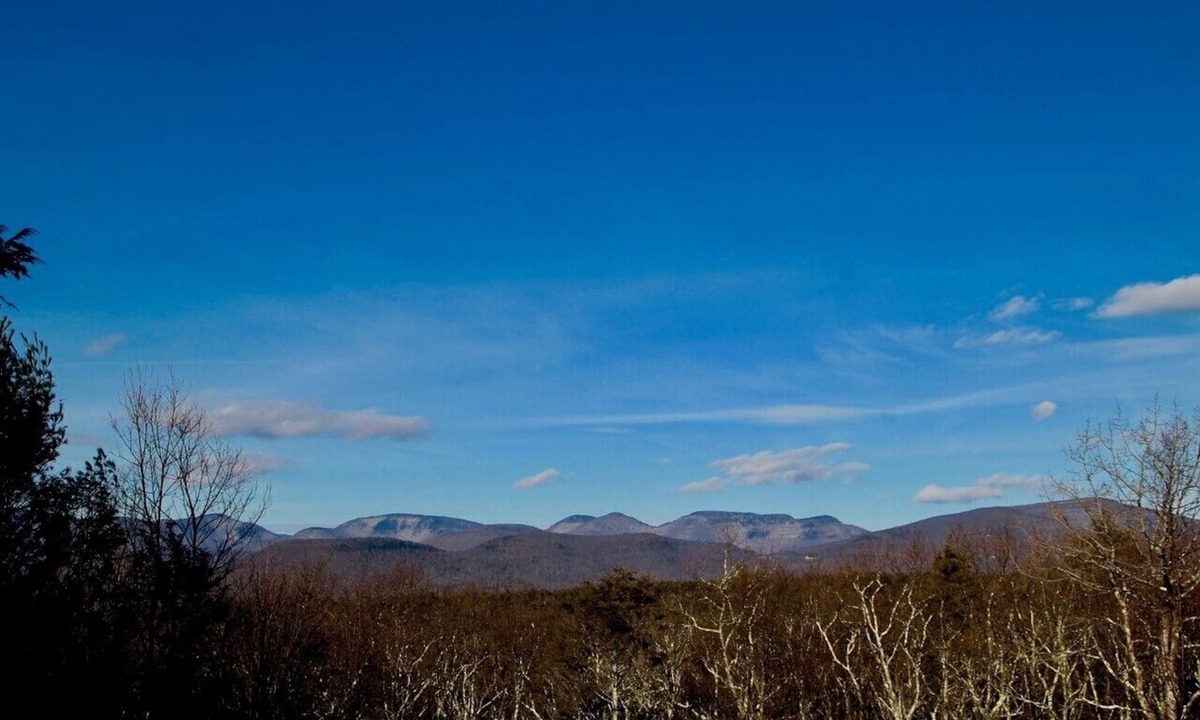 Glenford House | Gorgeous Villa w/Mountain Views, pool, hot tub!