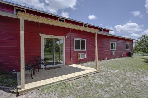Carmine House | Gorgeous Wooden Cabin with Stunning Sights in Round Top, Texas