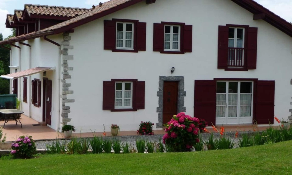 Arbonne House | Gorpulania - Arbonne