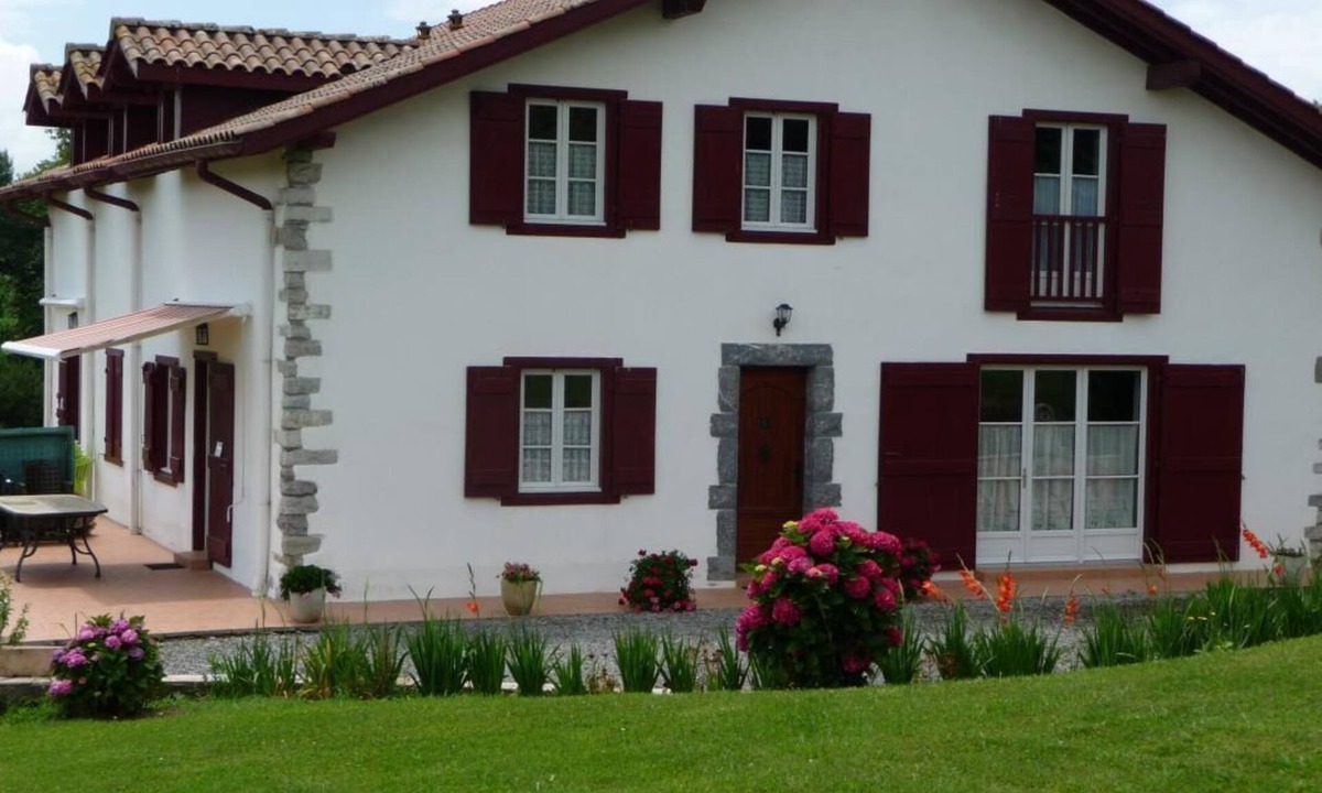 Arbonne House | Gorpulania - Arbonne