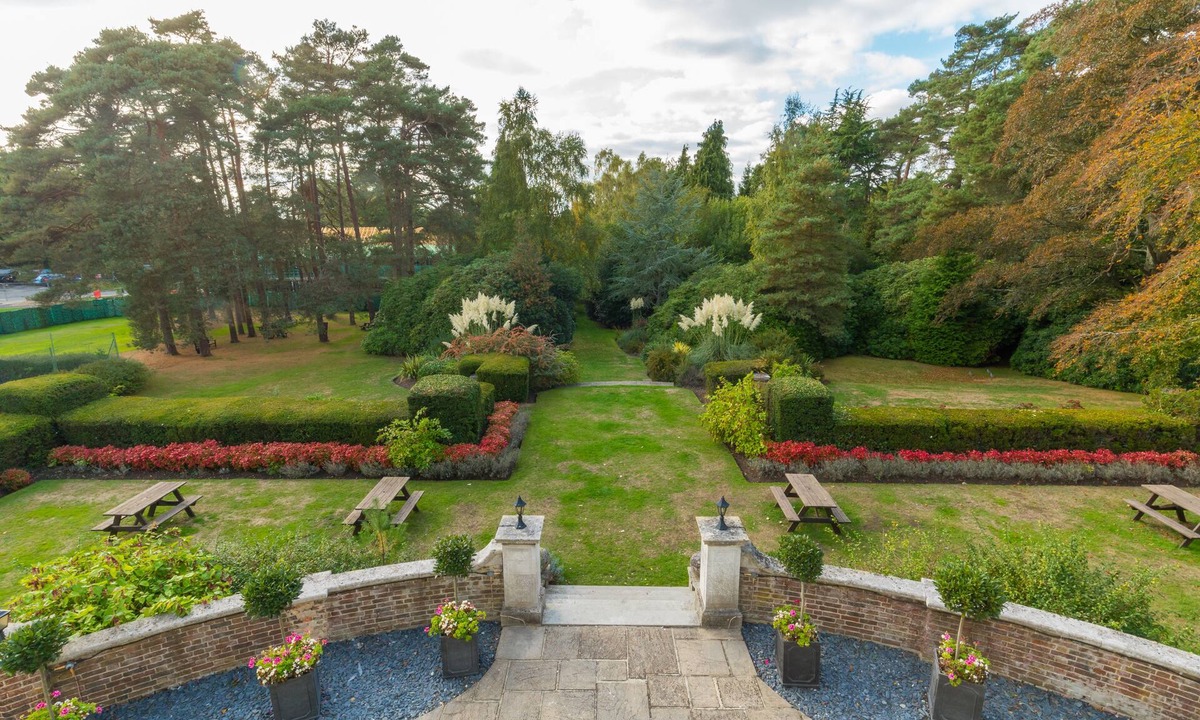 Woking Hotel | Gorse Hill