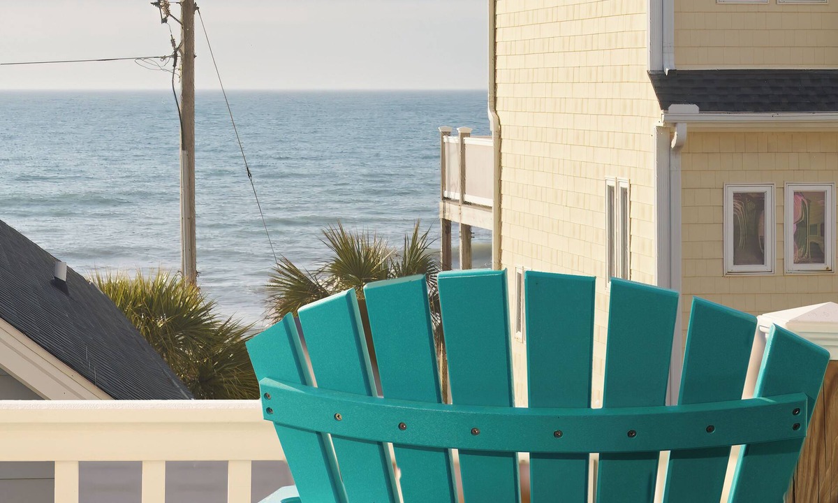 Surf City House | Got 99 Problems (But a Beach Ain’t One)