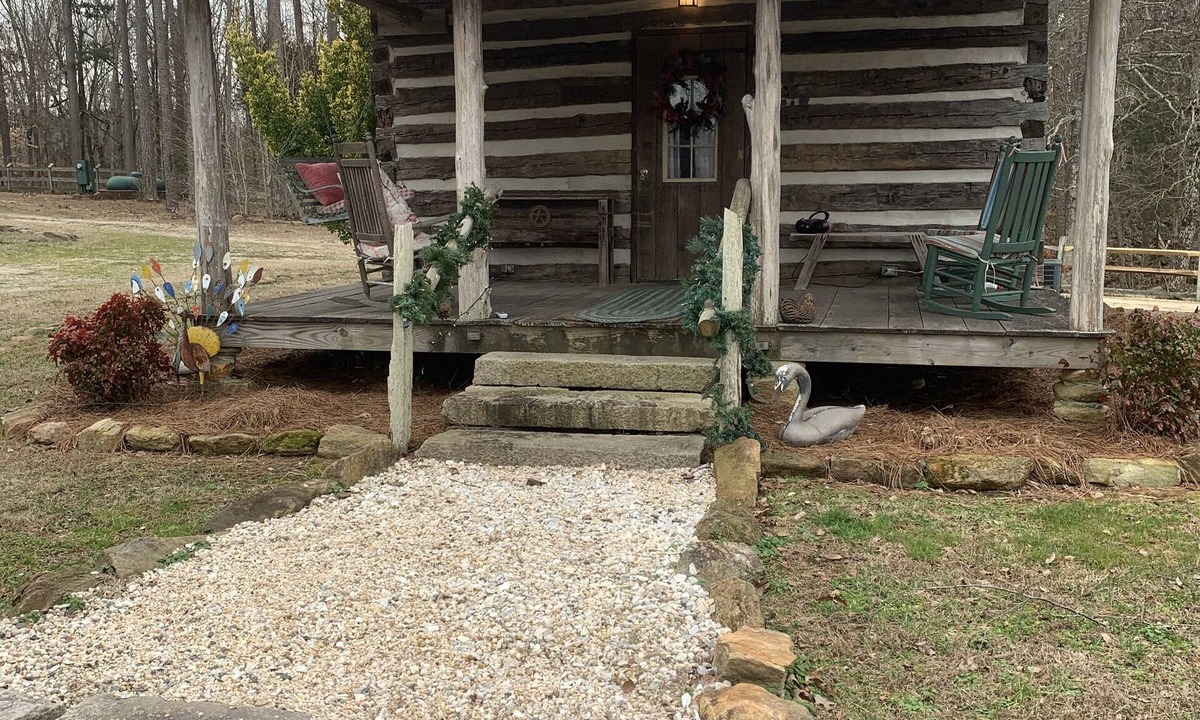 Fentress Cabin | Got Cabin Fever? - Grumpy Ol' Goat