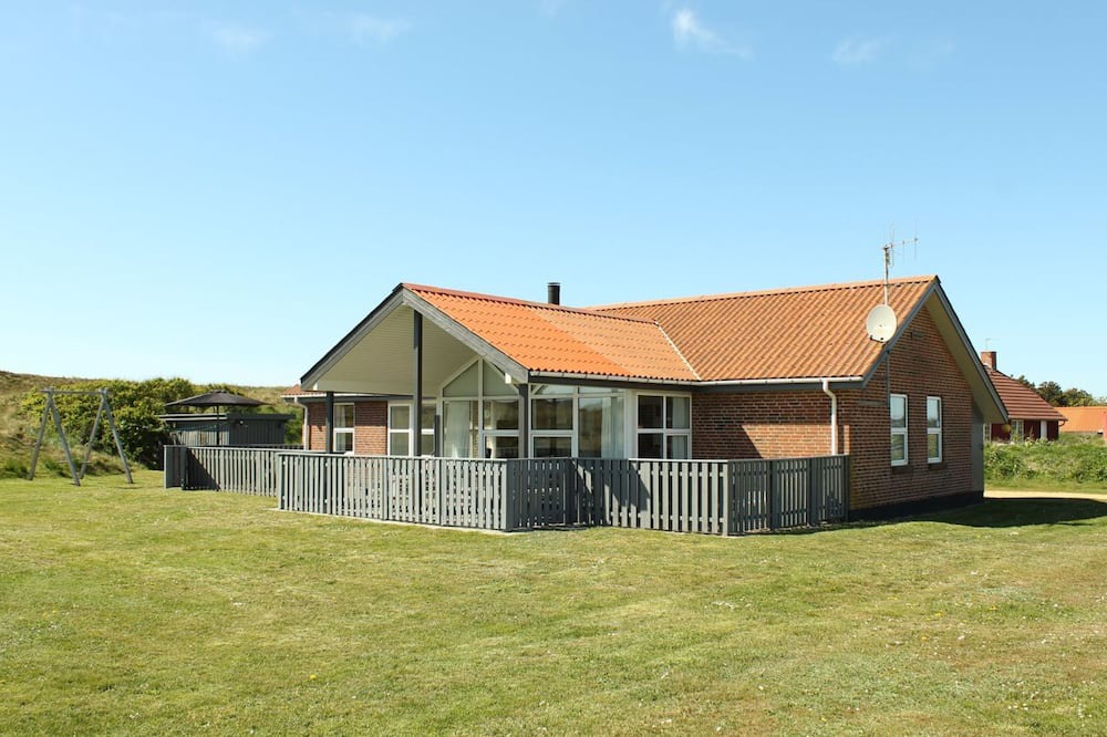Haurvig House | "Gottfreda" - 330m to the fjord by Interhome