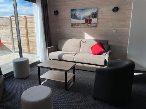 Eaux-Bonnes Apartment | Gourette: Appartement 8 pers, 56m² avec Animaux admis - FR-1-860-23