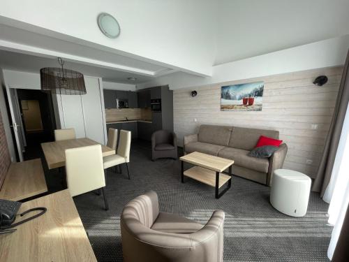 Eaux-Bonnes Apartment | Gourette - Studio 6 pers avec piscine - FR-1-860-41