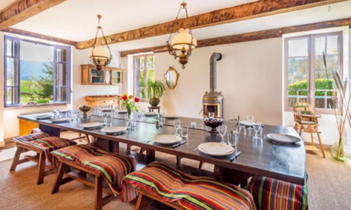 Marchamp House | Goute la vie