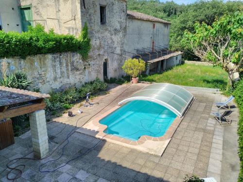 Saint-Polycarpe House | Grès Vaillant