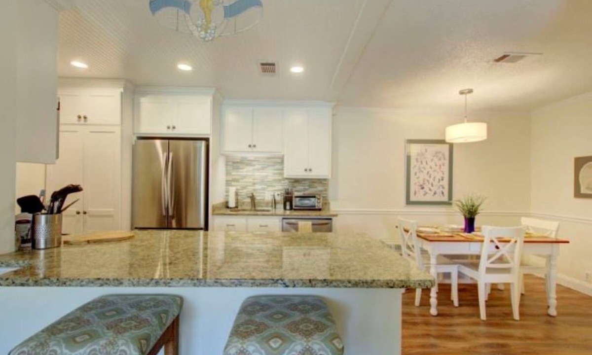Demere Park Condo | Grab a summer date Early! July 4 week just opened up!