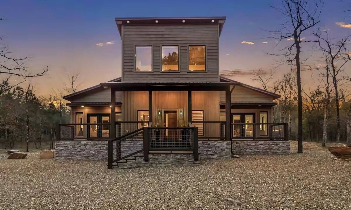 Hochatown Cabin | Gracewood Creek - Luxury Cabin, New Heated Pool