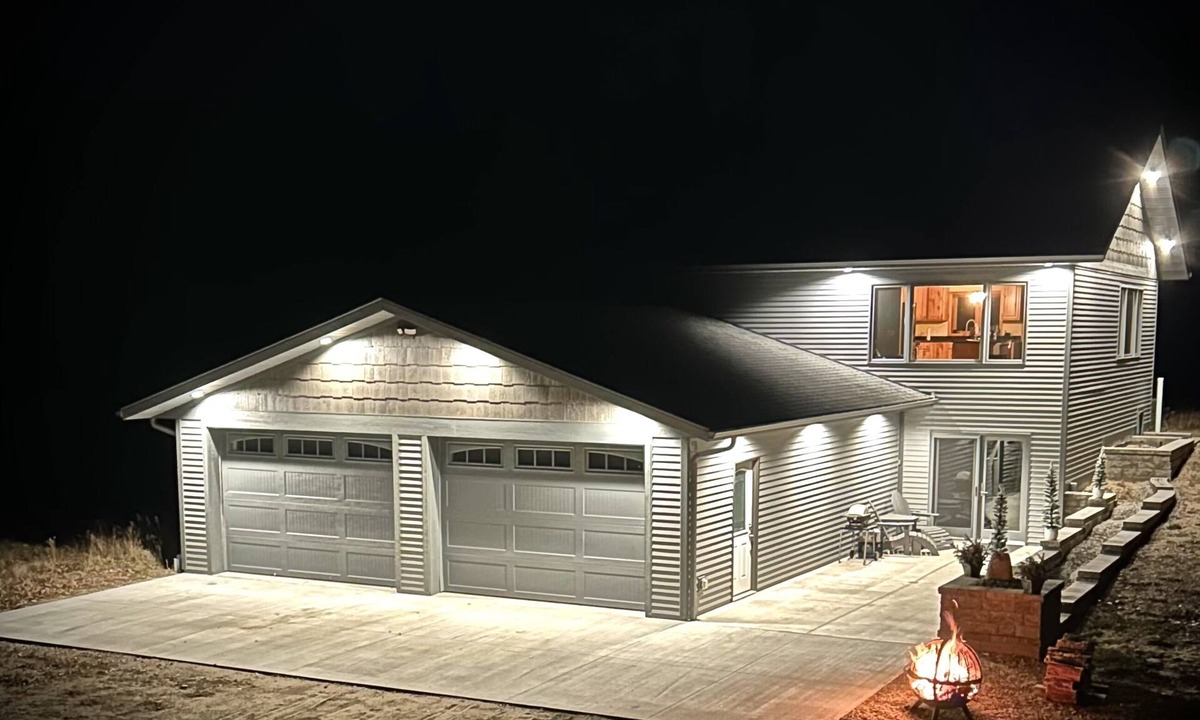 Itasca County House | Gracie- A spacious house near Swan Lake!